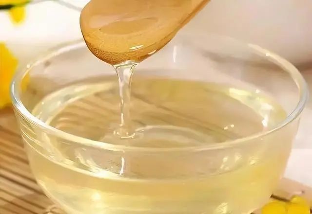 蜂蜜水的功效与作用，蜂蜜水适合什么时间喝